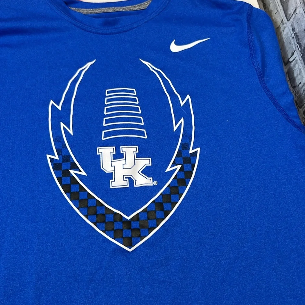 University of Kentucky T-shirt‎